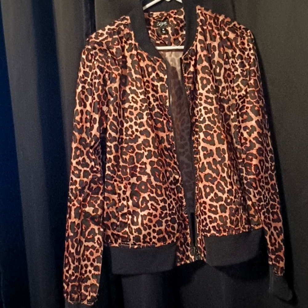 Cheetah print windbreaker material zip up jacket with pockets